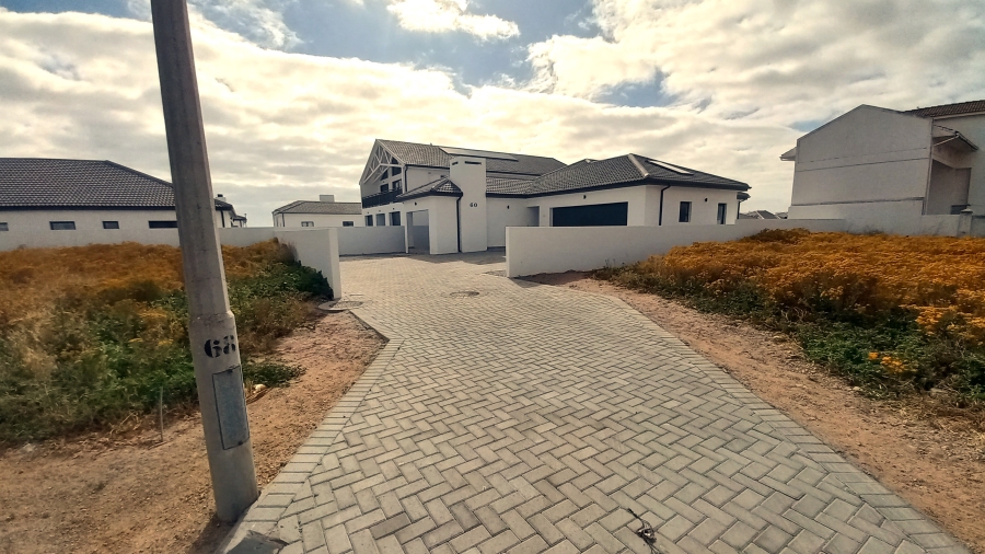 3 Bedroom Property for Sale in Sandy Point Western Cape